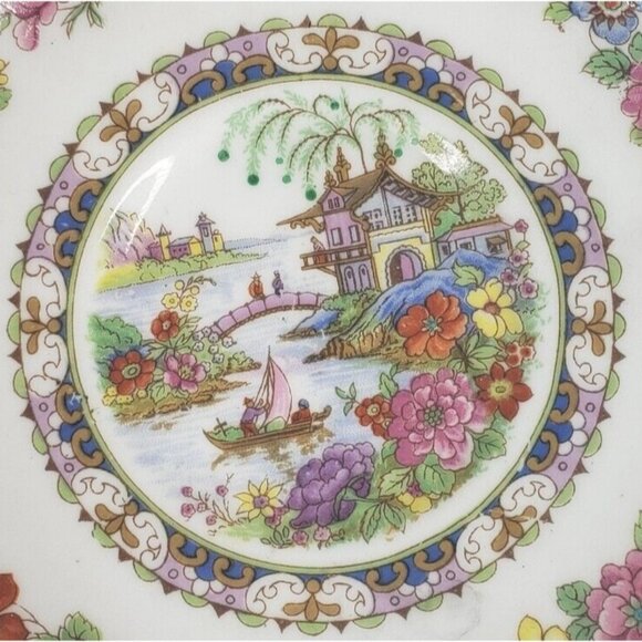 Vintage Royal Paragon Manchu Pattern Fine Bone China Tea Cup and Saucer - Picture 10 of 12